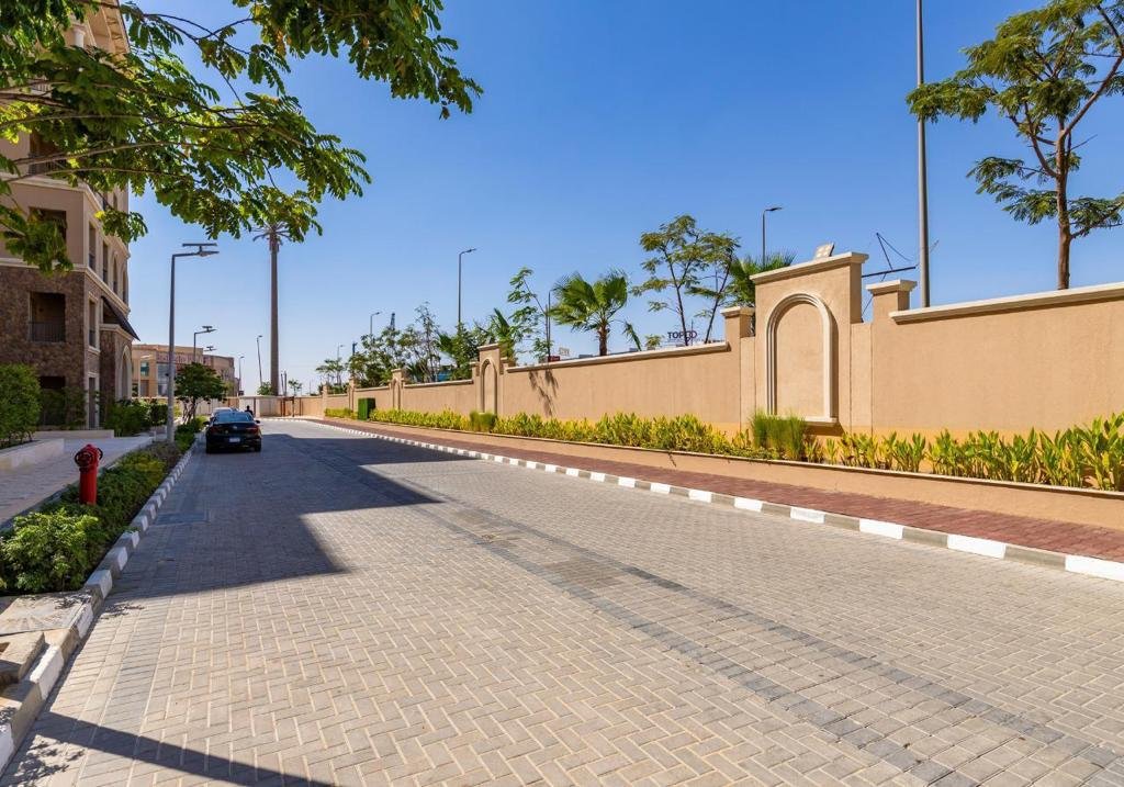 تبارك للتطوير العقارى