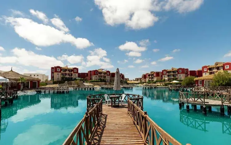 ارابيا جروب قرية بانجلوز الساحل الشمالي