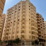 شقه للبيع في النزهه الجديده