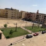 شقه للبيع في الشيخ زايد نصف تشطيب بالدور ٣ مساحه ١٨٥ متر