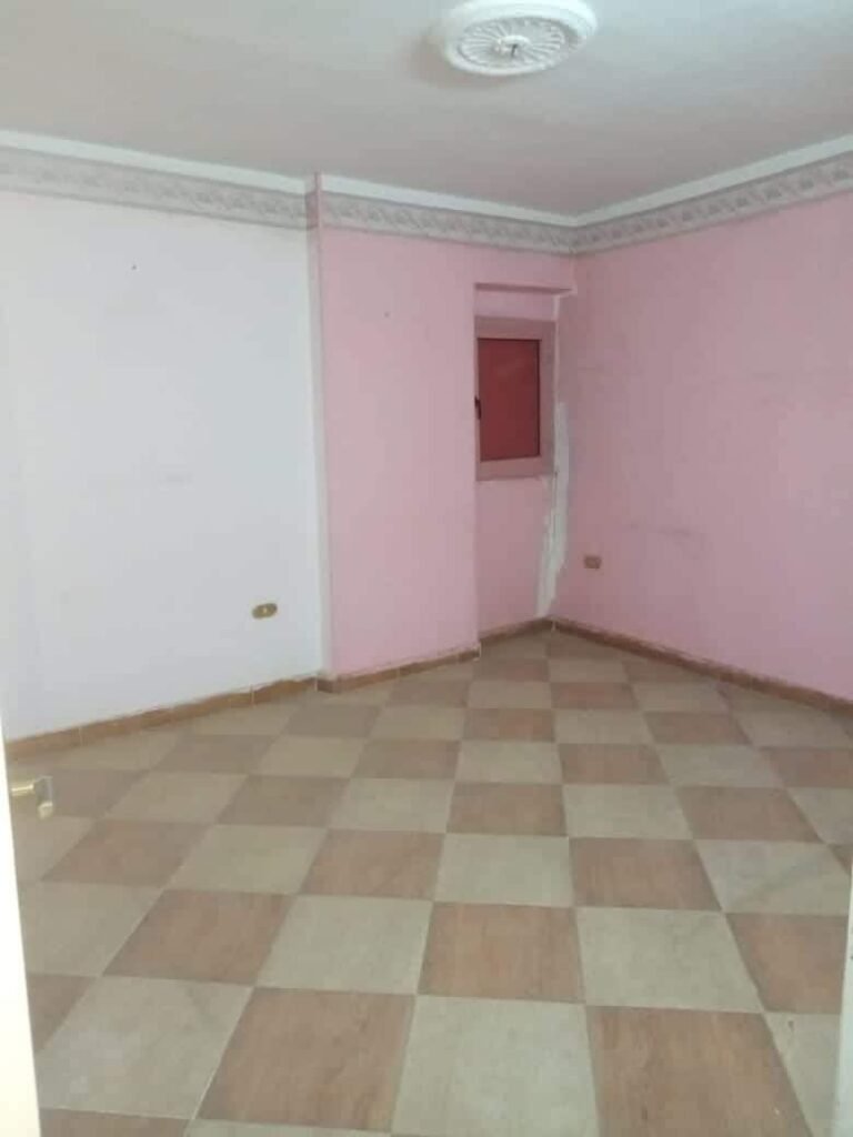 شقه للايجار قانون قديم بفيصل مساحه 150م