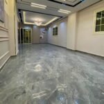 شقة للبيع في العاصمة r8 155m2 (٣ غرف ) متشطبه بالكامل