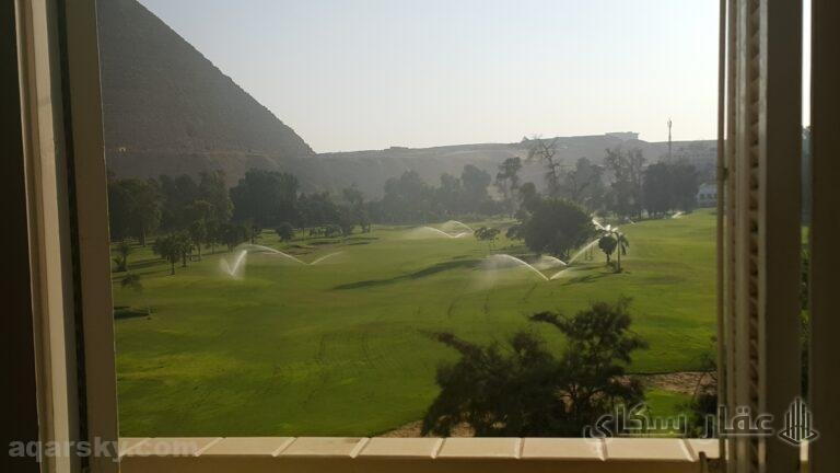 لعشاق التميز شقه تطل على الهرم الاكبر وحديقة ملعب جولف الميناهاوس