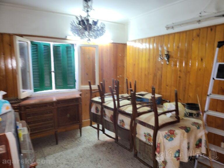 شقة للبيع دور ثاني بحرى ناصية الجيزة