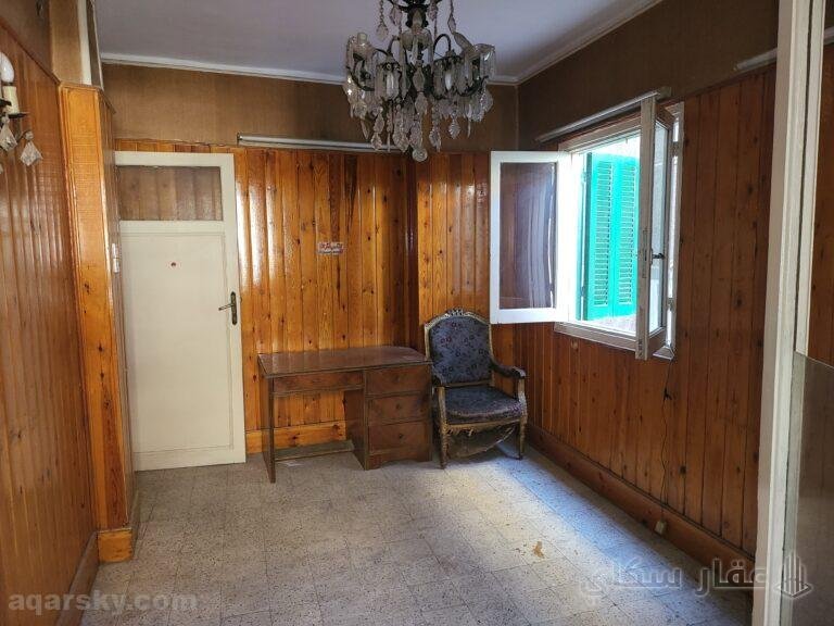 شقة للبيع دور ثاني بحرى ناصية الجيزة