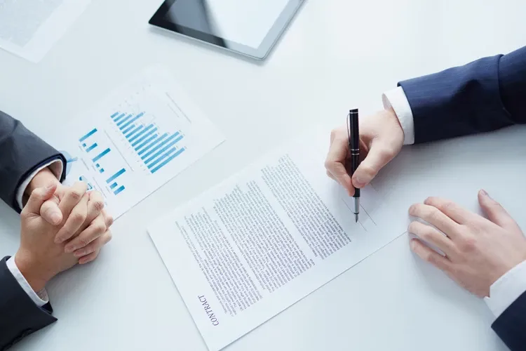 أفضل كورس سيلز عقارات 2026 | نصائح ذهبية لا غنى عنها طرق التعامل مع عميل مجال العقارات