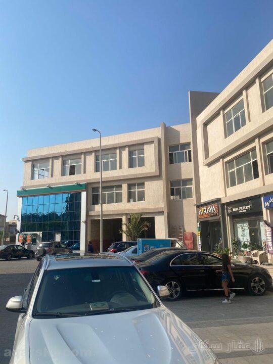 محل للايجار بالشيخ زايد مول الكرمه