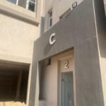 محل بالشيخ زايد خلف النادي الاهلي بمول الكرما