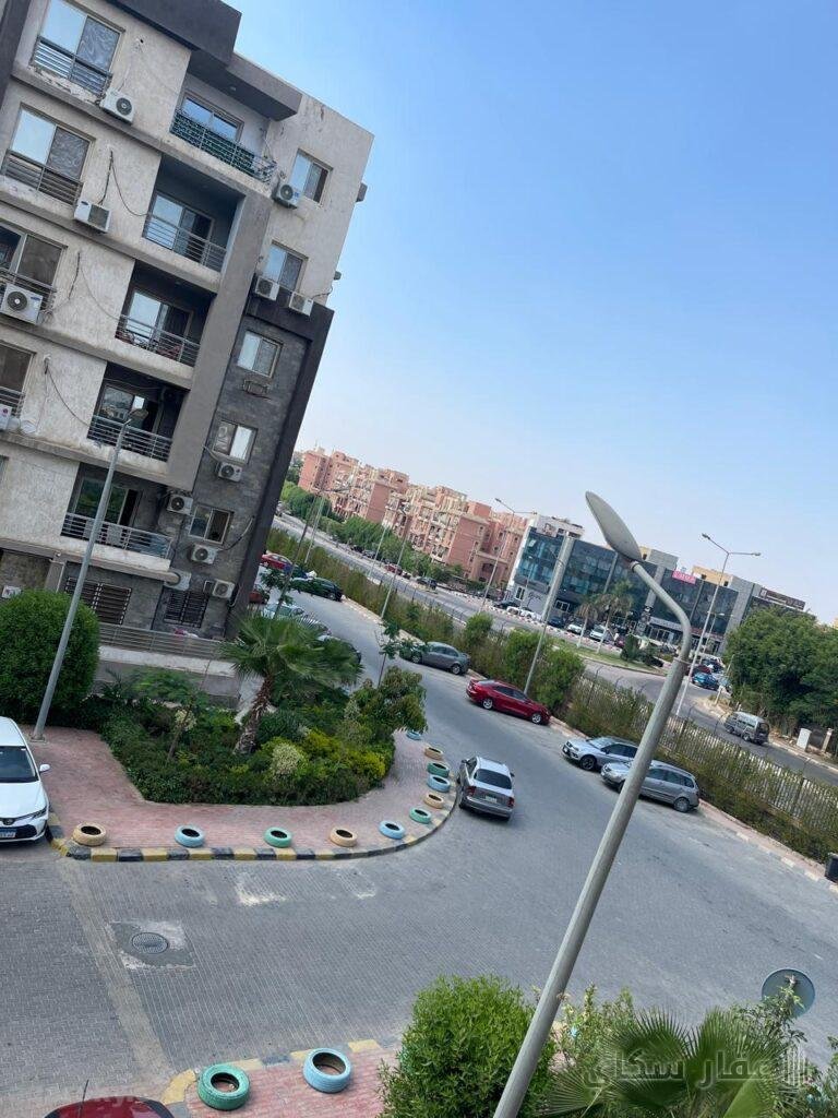 شقه للايجار دار مصر الشيخ زايد الحي 12