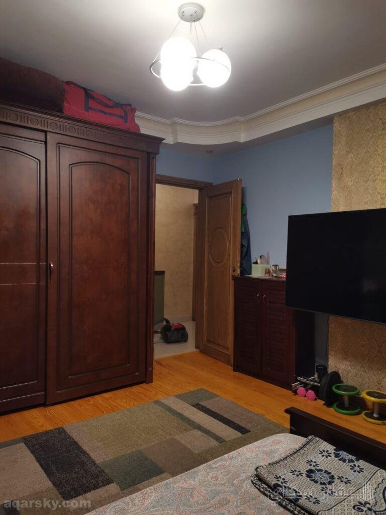 شقة للبيع فى مصر الجديدة 300 م تشطيب فاخر تكييف مركزي