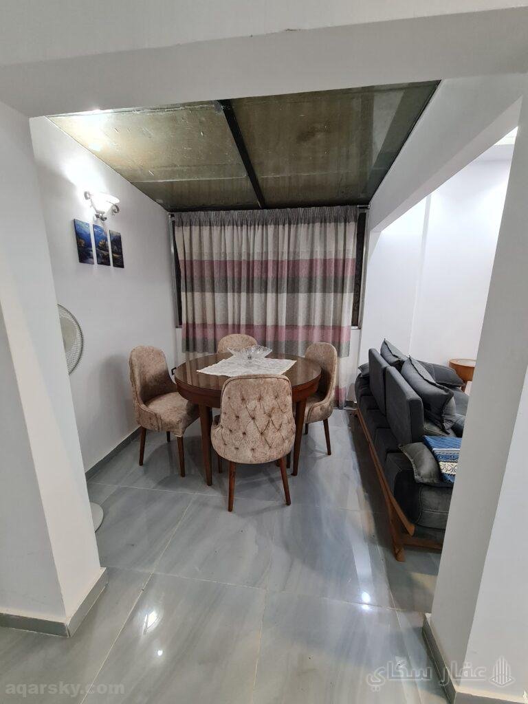 شقة للايجار 165 م 2 الشيخ زايد الحي 11 مجاورة 1بجوار مزار مول