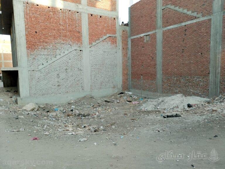 ارض للبيع علي ناصيتين بمسطرد بمنطقة زاوية النجار