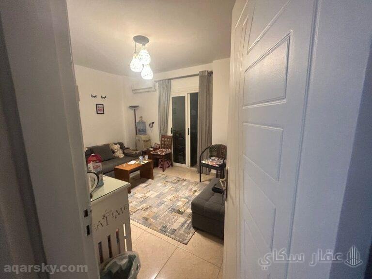 للبيع الفوري دوبلكس 180 م في شيراتون فيووووو بحري