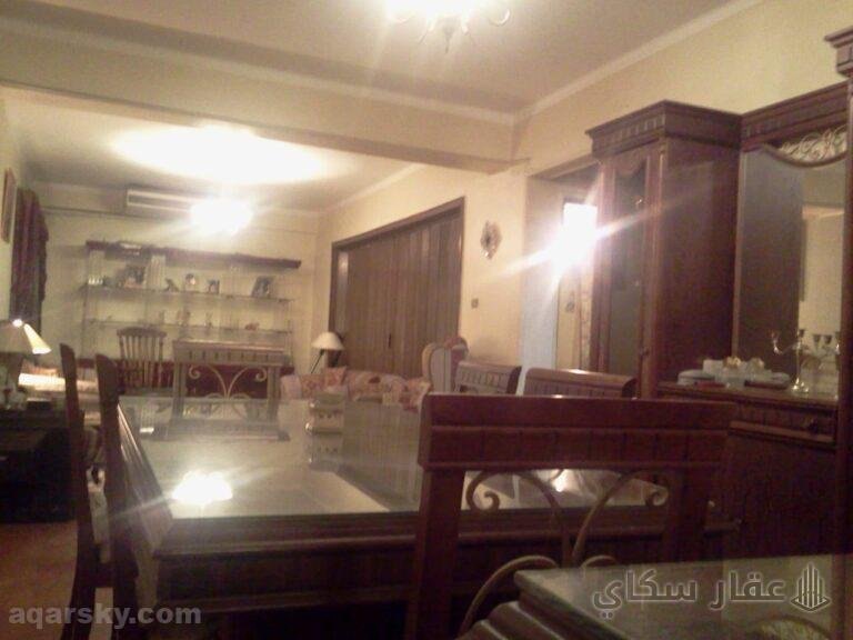 شقه للبيع بموقع متميز بالمهندسين