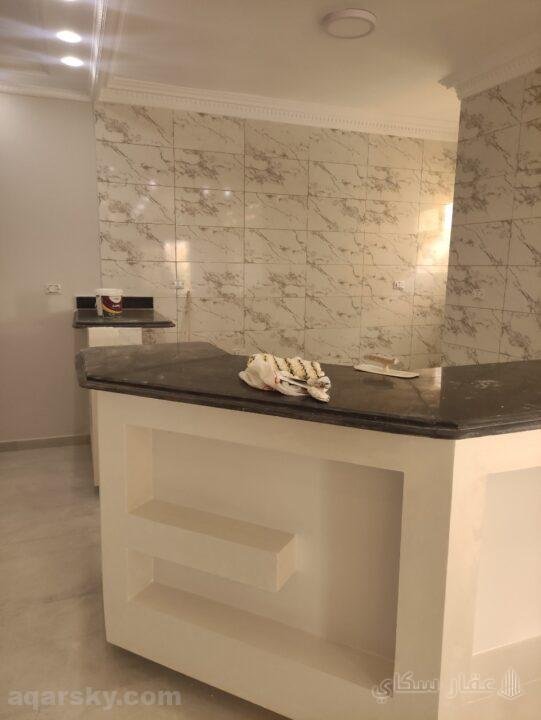 شقه للبيع بالشيخ زايد بموقع متميز امام كمبوند الربوه