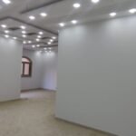 شقه للبيع بالشيخ زايد موقع متميز امام مول مازار بمساحه مميزه