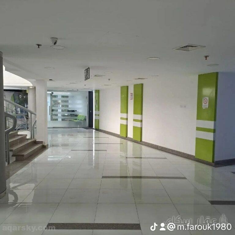 كورنيش النيل بالمعادي | صيدلية داخل مول طبي بمساحة 207 متر