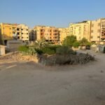 عمارة سكنية للبيع بجنوب الاحياء تقسيم 33 فدان مساحة الارض 260