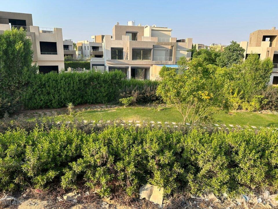 فيلا للبيع – جولف إكستنشن – بالم هيلز