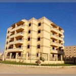 شقه للبيع فى ارقى احياء نيو هليوبلس 2نوم 1حمام 96م نصف تشطيب