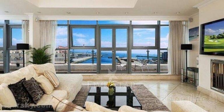 ما هو البنت هاوس