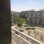 شقه بمدينتى 80م قريبه جدا للكرافت زووون