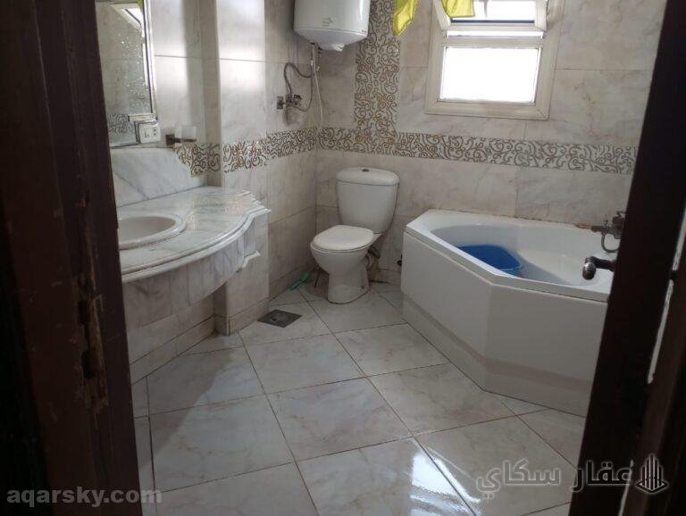 شقه مفروشه دوبلكس للايجار حدائق الاهرام البوابه الثانيه