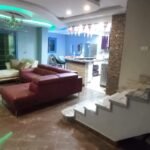 شقه دوبلكس 320 متر  بالهضبه الوسطى الحي الاول موقع متميز