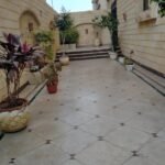 شقة للبيع بالعبور الحي التاني بالمستثمر الصغير قرب الشعراوي ١٣٥م