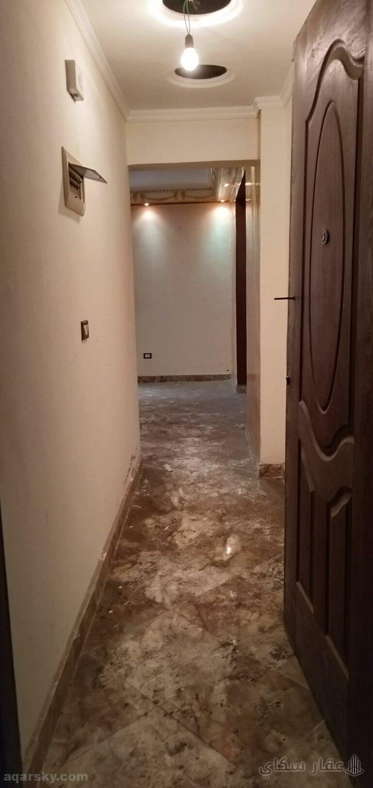 فرصة شقة مميزة لقطة الملك مباشر للبيع (للبيع)