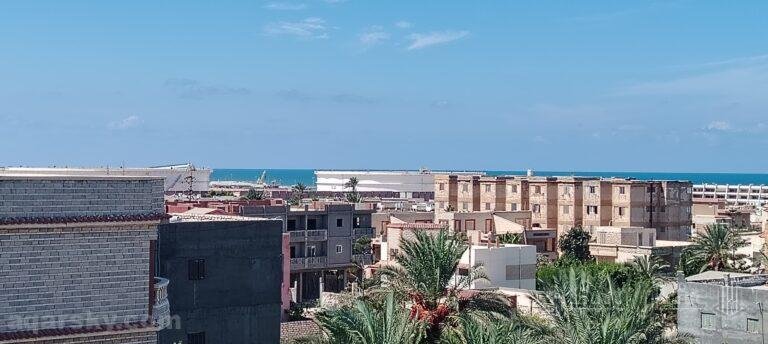 شقة للبيع في السيلفر بيتش أبو تلات ترى البحر بوضوح