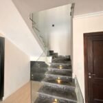 دوبلكس للايجار بهتيد بارك مطبخ وتكيفات