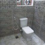 شقه للايجار قانون جديد بالنزهه الجديده 2 بشارع 27 قريبه من مترو الأنفاق