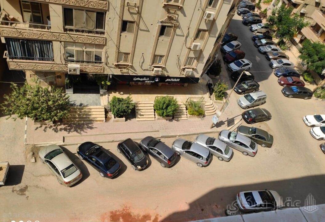 شقة مميزة للبيع من المالك مباشرة – بالقرب من مصطفى النحاس والمنهل والسراج مول