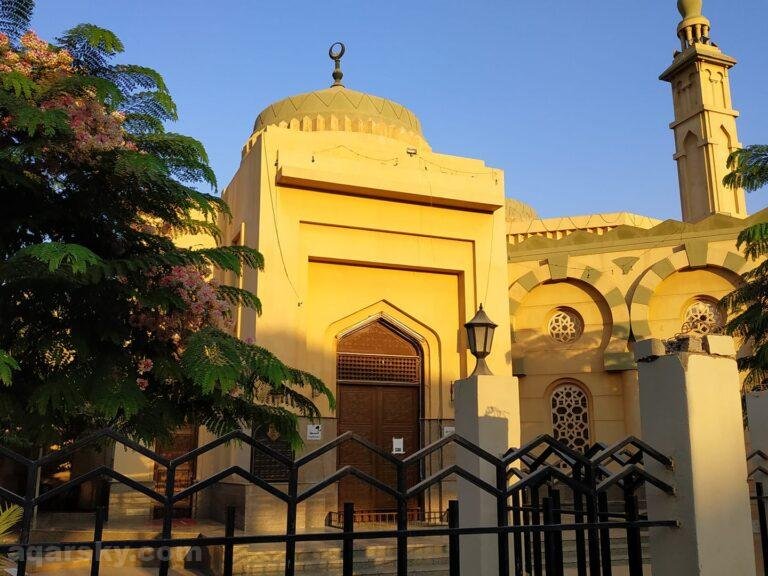 محل للإيجار في الشيخ زايد بسنتر اللؤلؤة بمساحة 22 متر