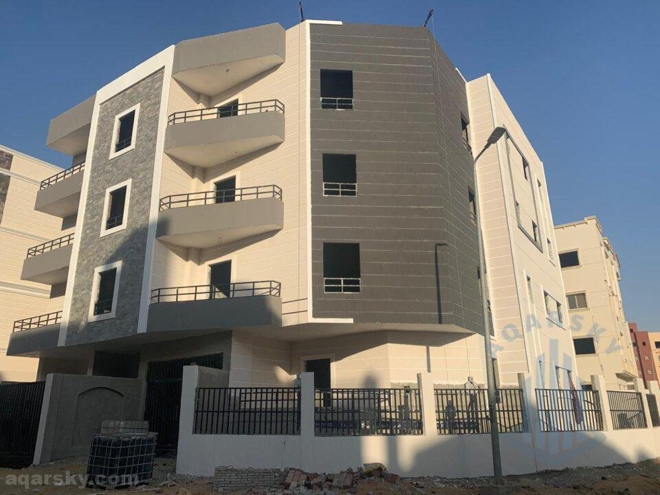 شقة للبيع في التجمع الخامس بمساحة 250 متر