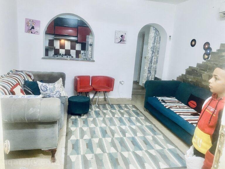 شقه مفروش للايجار ارضى بحديقه