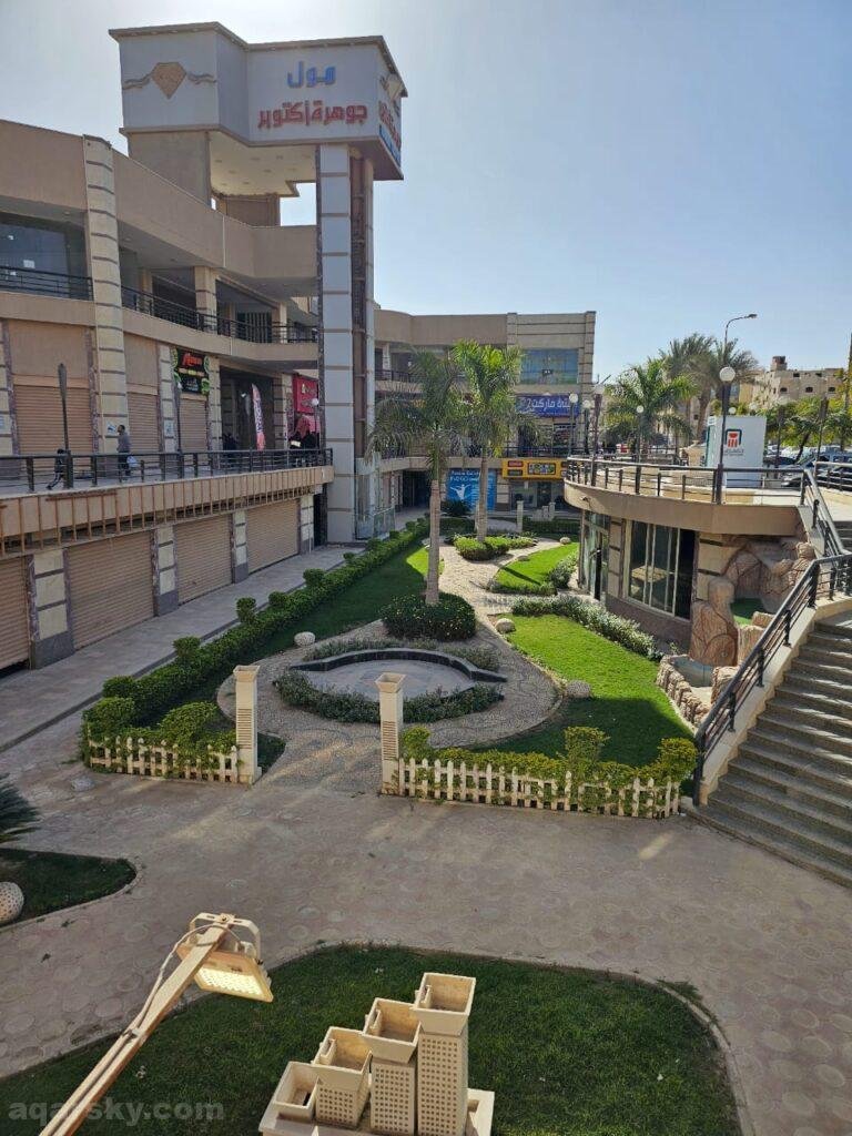 تجاري للإيجار في حدائق أكتوبر بمساحة 21 متر
