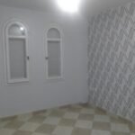 شقة للايجار سوبر لوكس موقع مميز علي الشارع الرئيسي أمام مزار مول