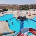 شاليه لقطة ٣ غرف نوم بالعين السخنة بالاثاث الفاخر طريق السويس