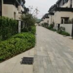 للبيع بكمبوند متميز قريب من الجامعة الامريكية (اول سكن)