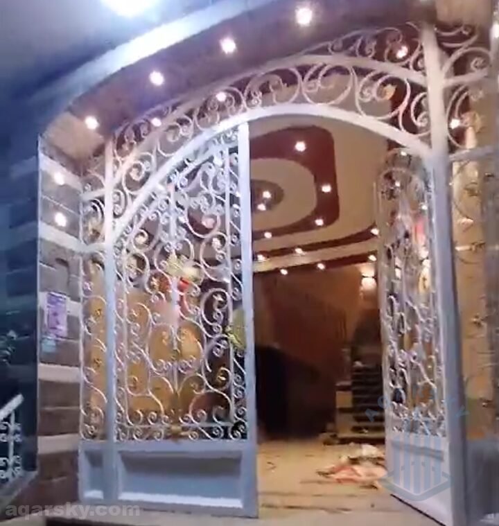 شقه للبيع طوب احمر 200م بالهرم