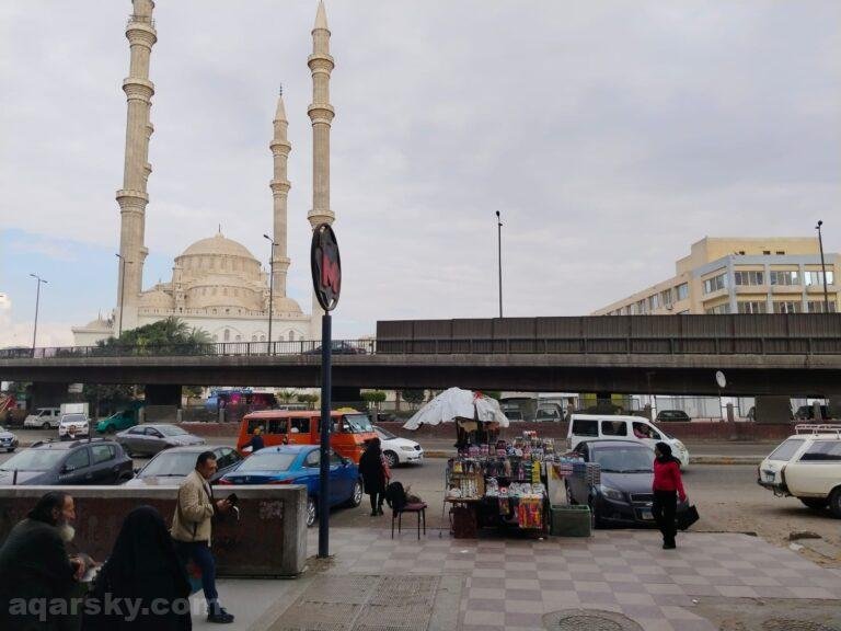 مقر تجاري بالمظلات للايجار في شبرا بمساحة 148 م