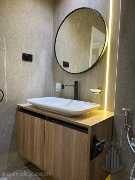 شقة للبيع بأرقى ميادين الدقي تشطيب الترا مفروشة