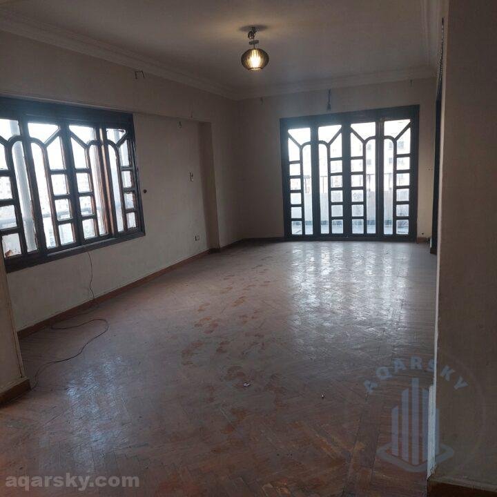 شقة للإيجار في المهندسين بمساحة 180 متر