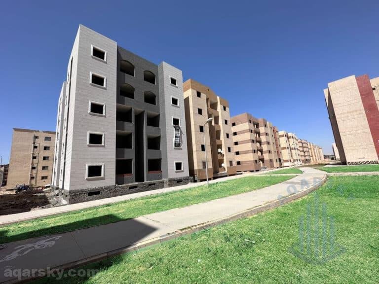 تجاري للبيع في العاشر من رمضان بمساحة 75 متر