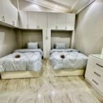 روف مفروش فندقي للايجار خطوات من water way