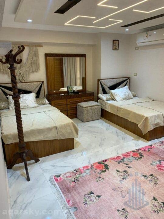 شقه مفروشه للايجار اليومي و الشهري بأرقى احياء الدقى شارع مصدق اطلاله نادي الصيد