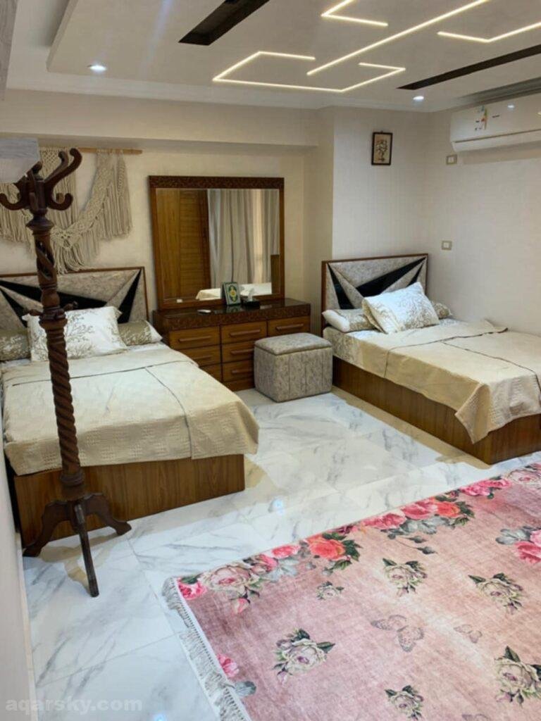 شقه مفروشه للايجار اليومي و الشهري بأرقى احياء الدقى شارع مصدق اطلاله نادي الصيد