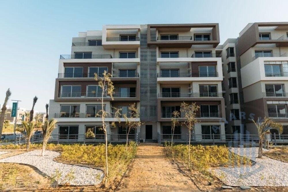 شقه للبيع في كومباند بالم هيلز التجمع الخامس القاهره الجديده